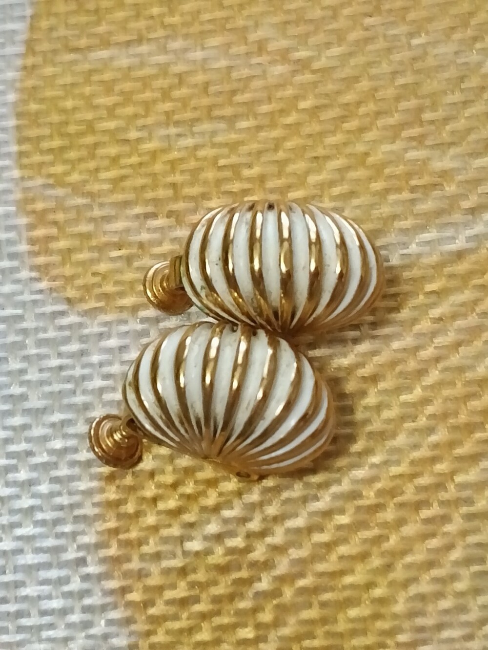 Tiny Vintage Cream Enamel & Gold Snail Clip Earrings Earrings